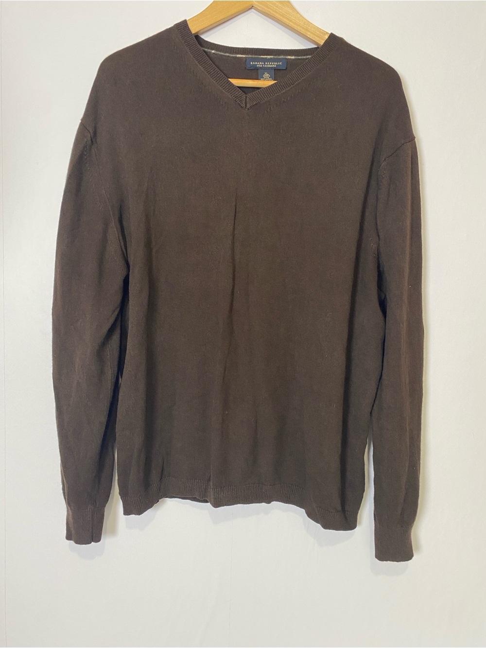 Banana Republic V-Neck Sweater Brown Mens Cashmere Silk Blend Size XL - Picture 1 of 7